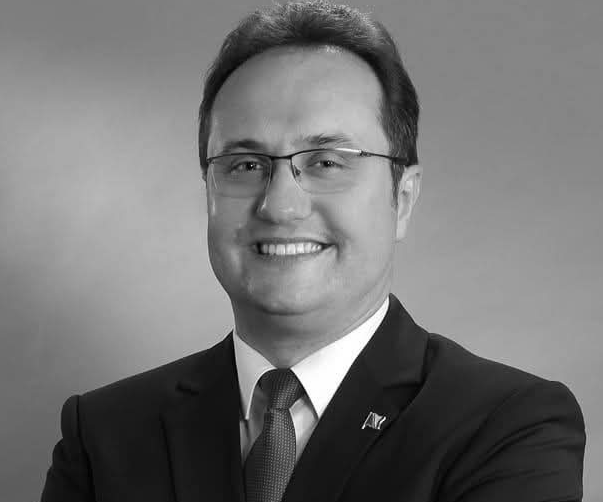 Dr. Sedad Dedić